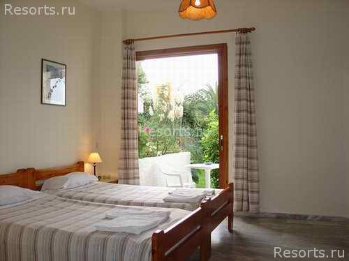 Alexandros Studios & Apartments 7